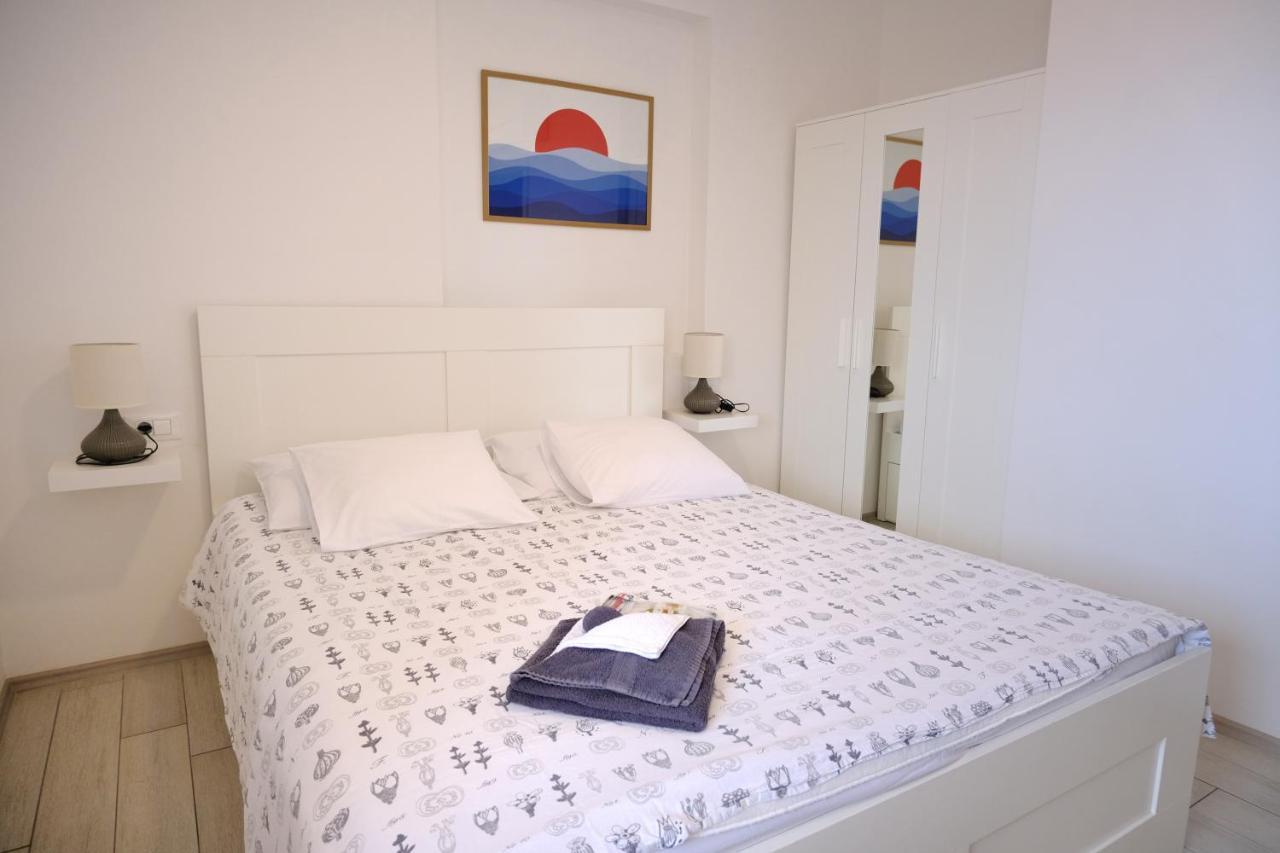 Boutique Hotel Alegria Supetar Extérieur photo